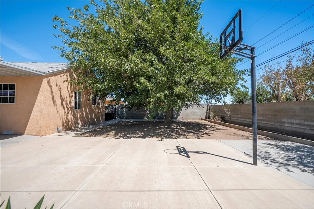 38632 Lemsford Avenue, Palmdale, California 93550 home-pic-26